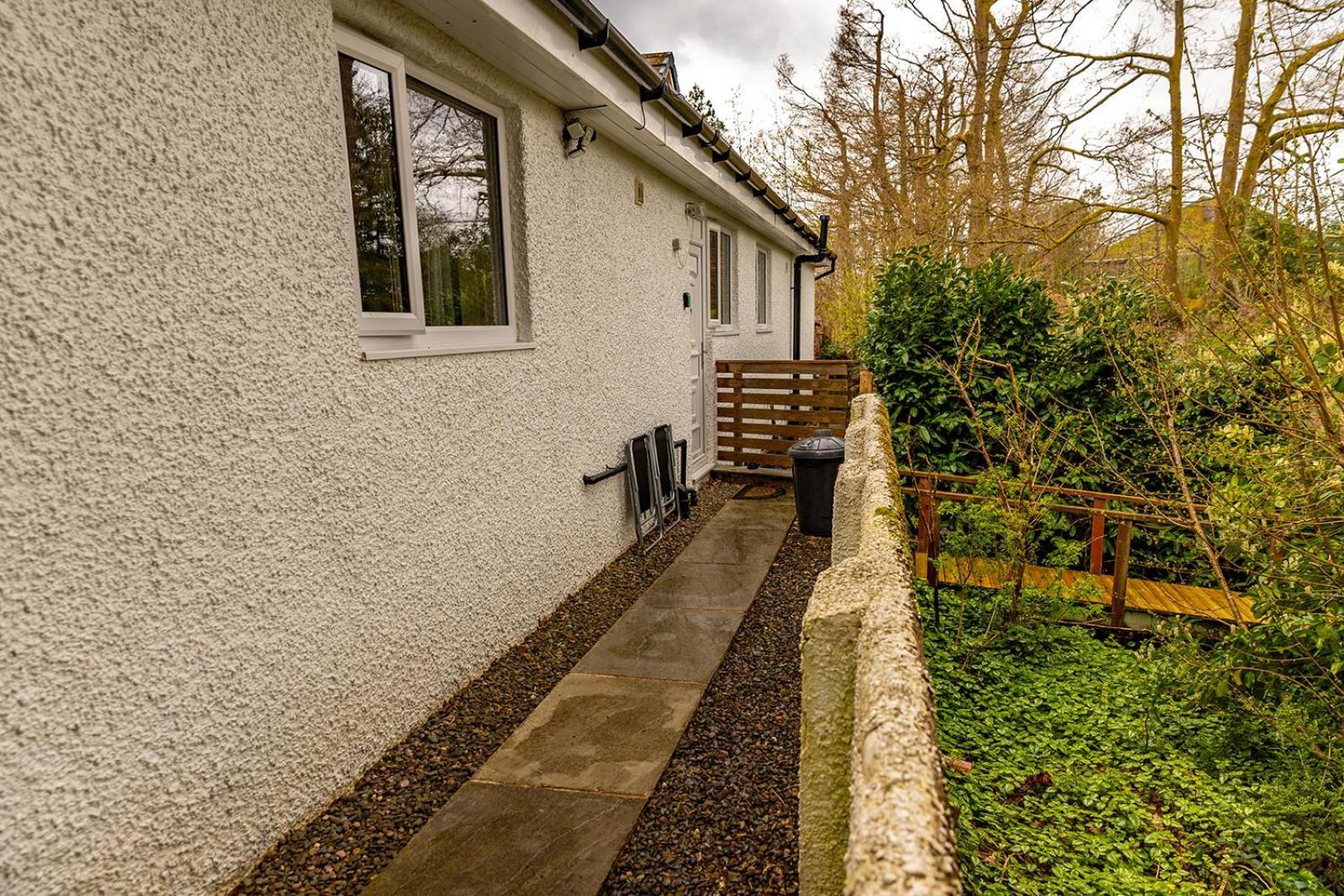Roger Ground Guest House - With Onsite Car Parking Windermere Exterior photo