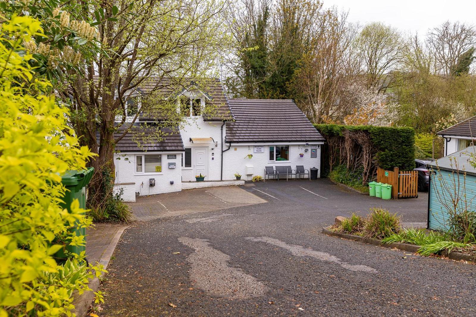 Roger Ground Guest House - With Onsite Car Parking Windermere Exterior photo